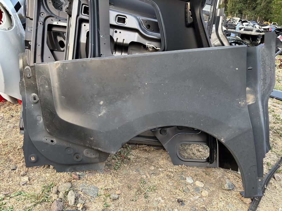 Панел Калник Renault Traffic