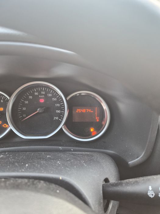 Vand dacia logan 2018 benzina + gp, colantat boltl