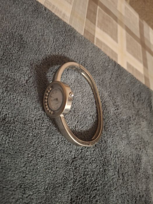 Часы   наручные.