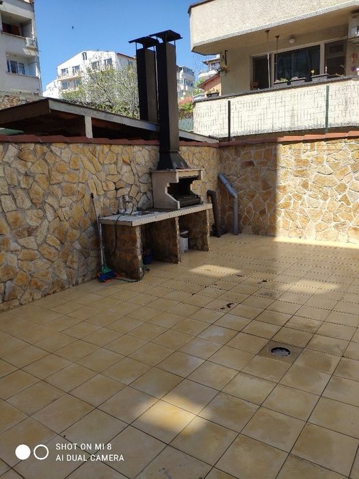 Наемане на тристаен апартамент с 2 отделни спални