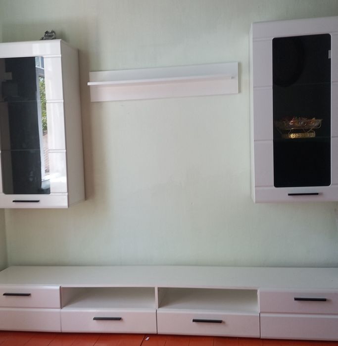 Подставка со шкафом