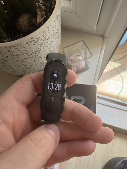 Smart band 5 почти новые
