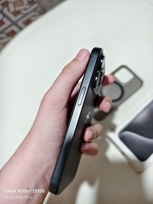 iPhone 15 Pro 256gb как новый