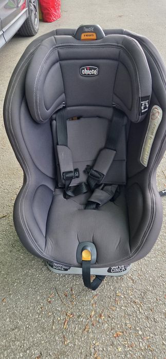 Продавам детско столче за кола Chicco