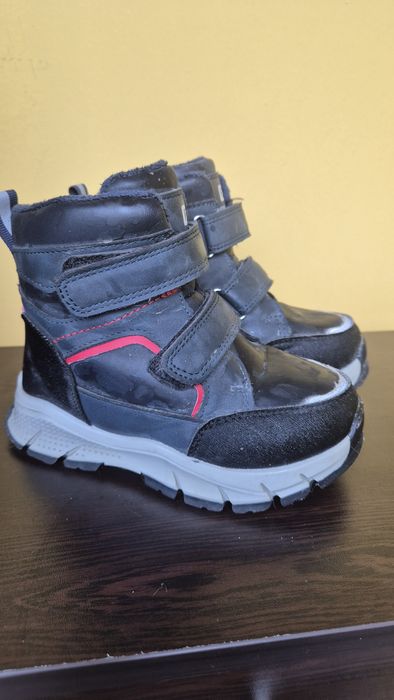 Детски зимни боти