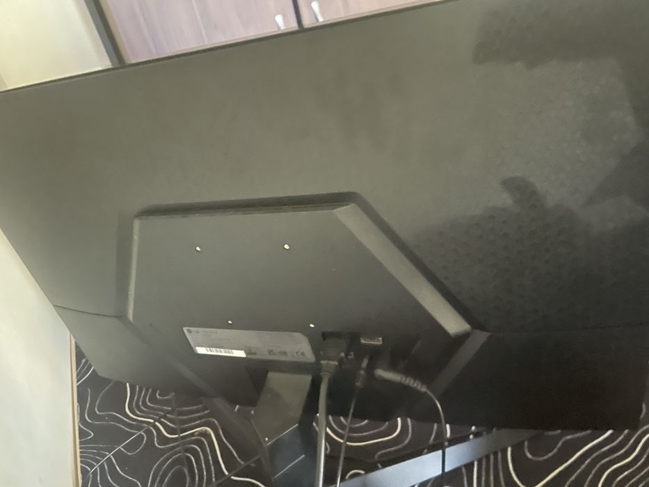 Геймърски монитор LG UltraGear 24" Full HD (165Hz / 1ms)