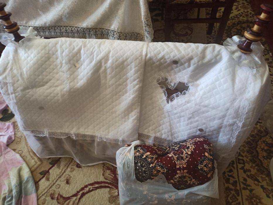 Beshik yangi holati zo'r hamma anjomlari bilan