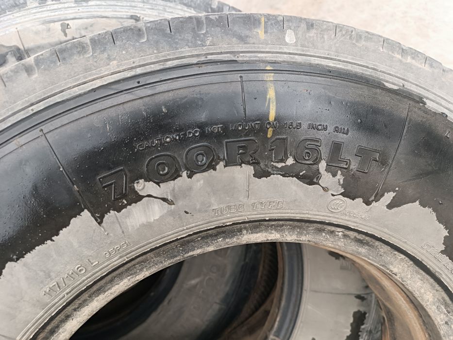Продам б/у шины 7.00R16