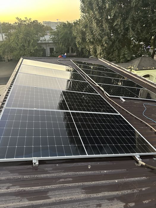 Куёш панеллари ювиш хизмати – тез ва сифатли