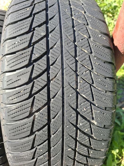 Продам шины. 225/55/17 бриджистон