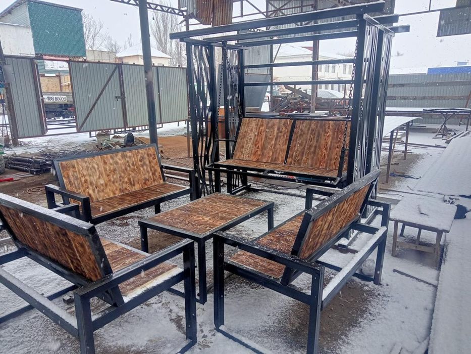 Продам тапчан в хорошем сост новая