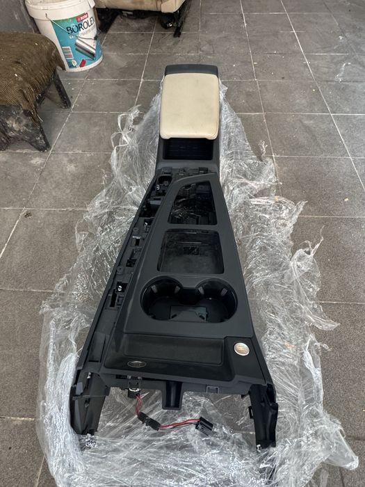 Предни седалки(подгрев,ел) + 4 кори за Audi A4 B9