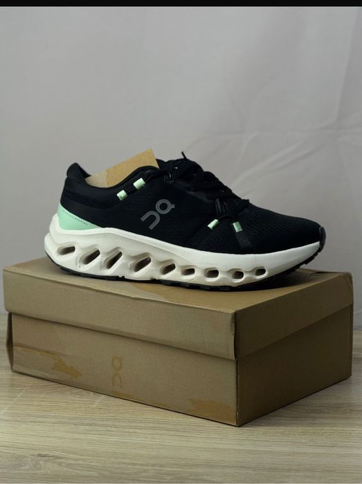 Кросовки в наличии