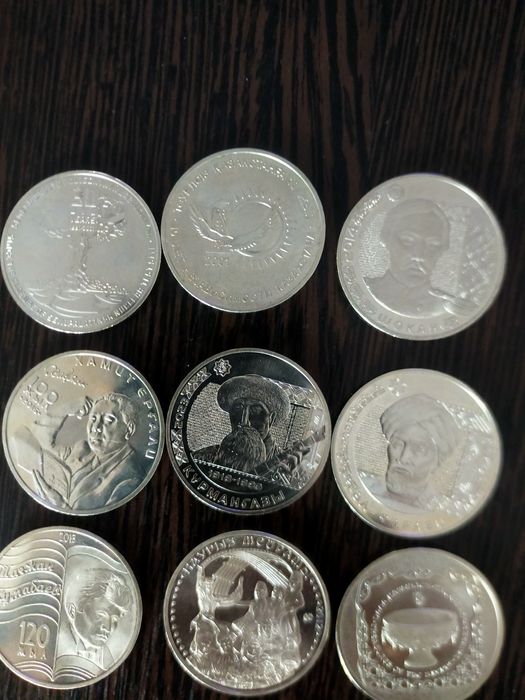 Продам коллекционные монеты.