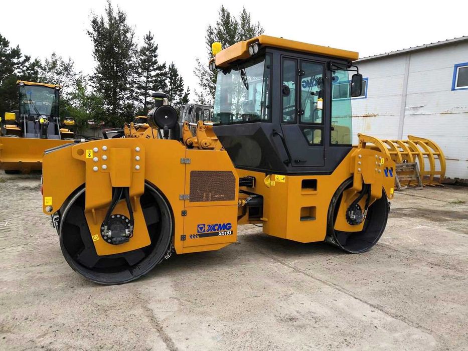 Каток 10т XCMG XD103