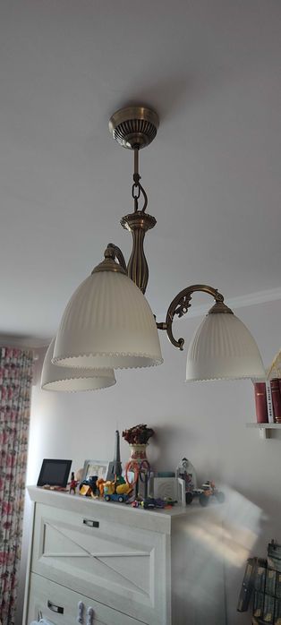 Lustra cu 3 brate