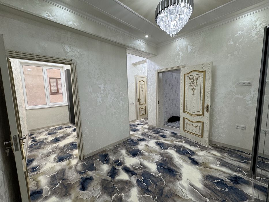 Shahar markazi kritidan 2 xonalik kvartira sotiladi