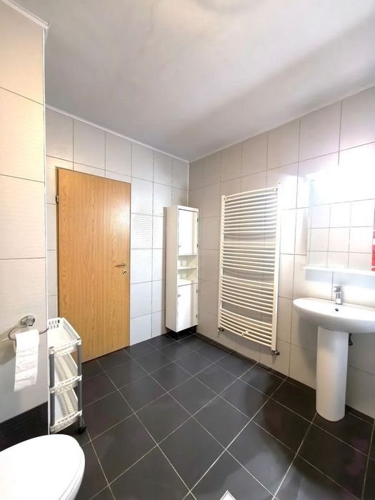Vand apartament 2 camere Andrei Muresanu