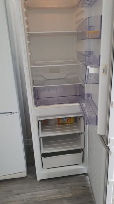 Продается холодильники