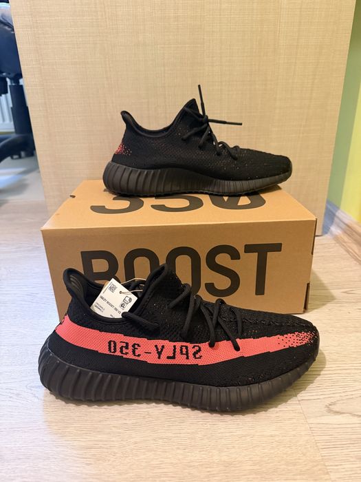 Yeezy Boost 350 V2 "Core Black Red"