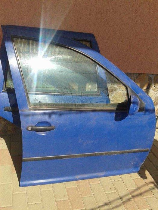 Piese golf 4 1.9 TDI 101 cai an 2001 break culoare albastra