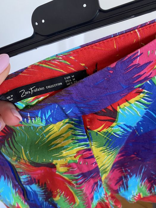 Къси панталонки Зара