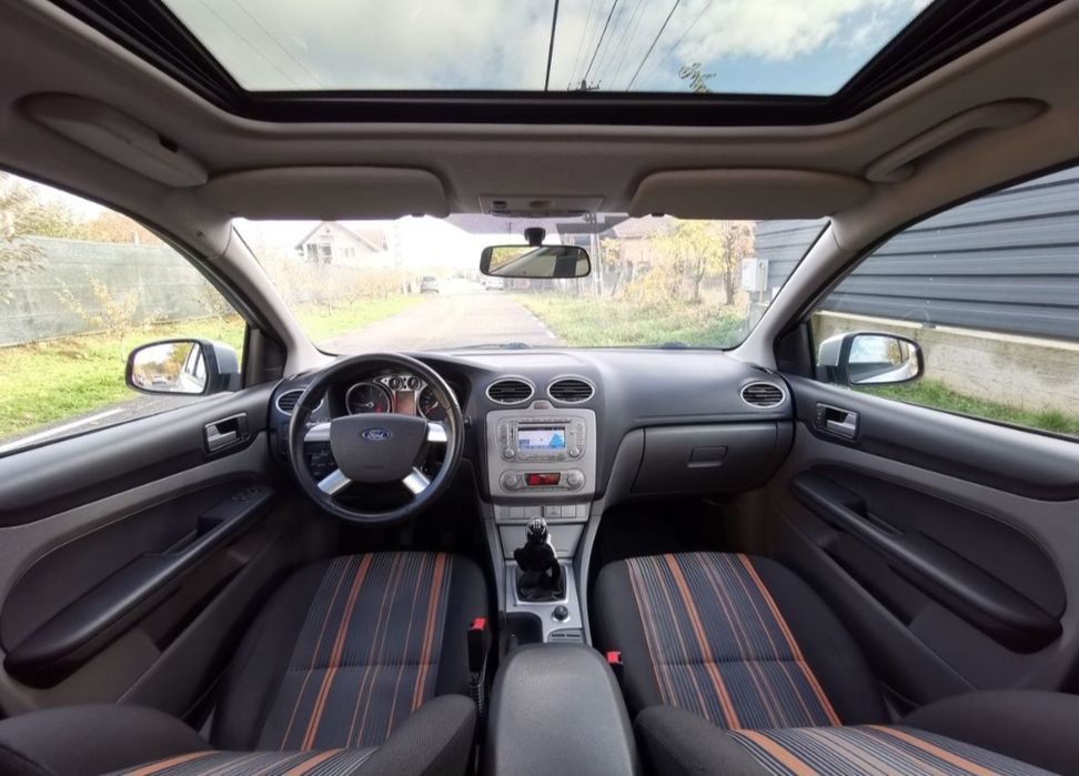 Vând sau schimb Ford focus MK2 break 2010 facelift