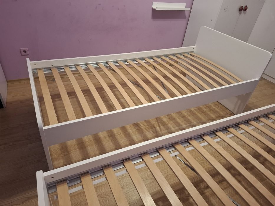 Легло с подматрачна рамка, от икеа и матрак