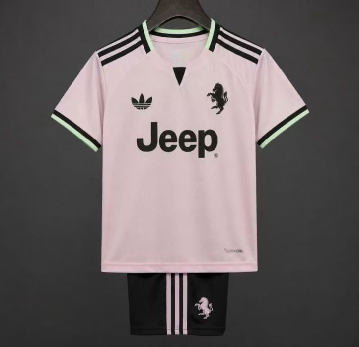 Echipament fotbal copii (tricou + pantaloni) Juventus 26/27