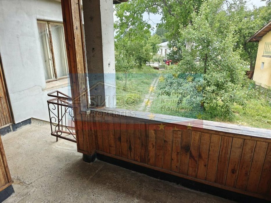 Къща в кв. Кристал