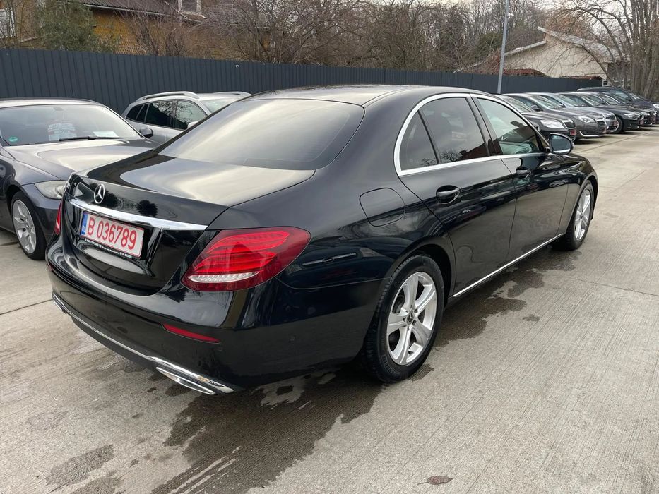 Mercedes-Benz E Mercedes E220d // Vindem in Rate Avans Zero cu Buletinul //