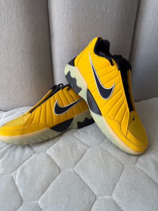 38 Nike LeBron маратонки