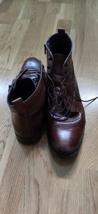 Ghete exclusiv piele