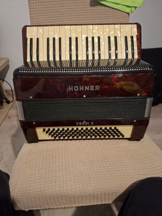 Hohner de vînzare verdi $