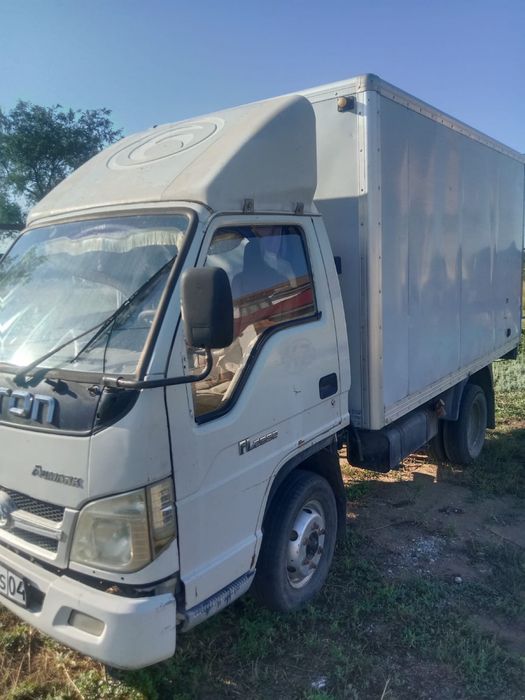 Продам белый Foton 2014 года