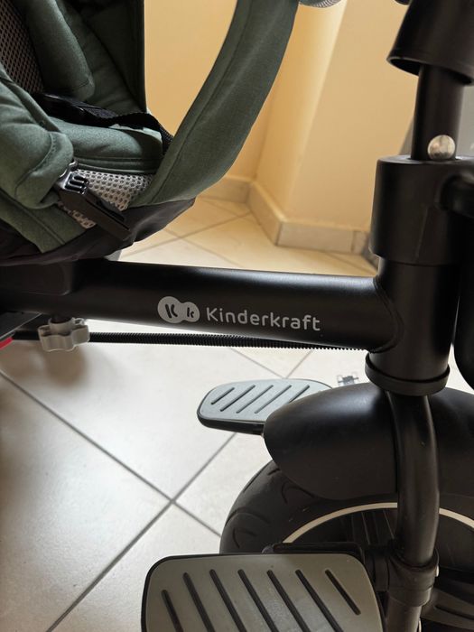 Детска триколка Kinderkraft - в отлично състояние + ПОДАРЪК колело за яздене Chillafish