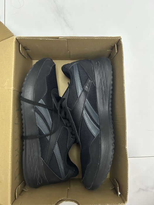 Продам кроссовки Reebok оригинал