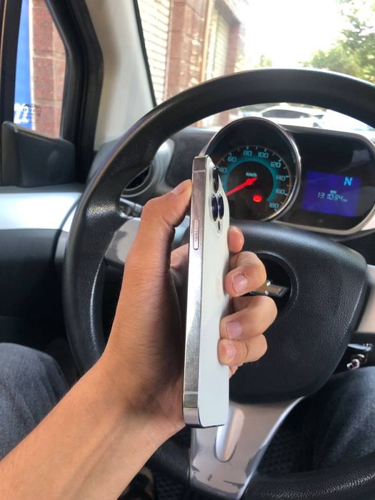 iPhone 13 pro sotiladi