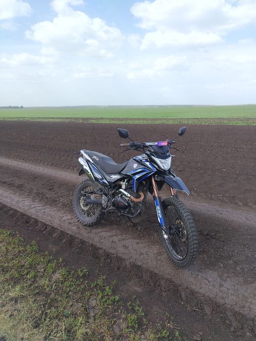 Продам эндуро яки 250