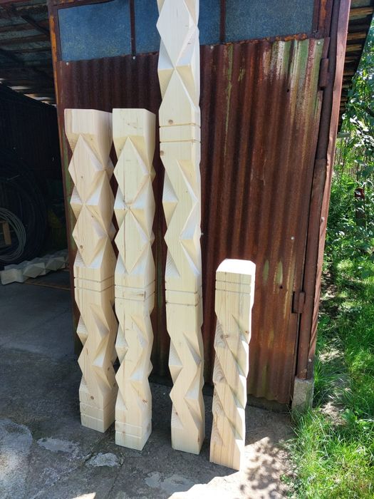 Stâlpi de lemn pentru foisor