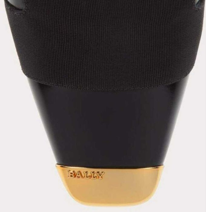 Bally обувки от естествен лак нови номер 37