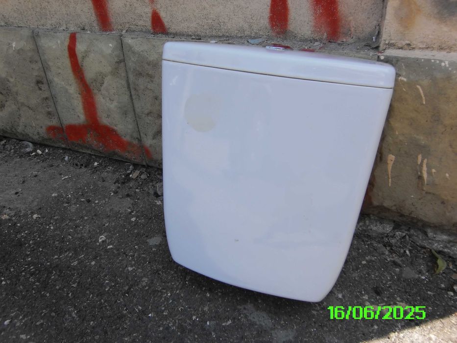 Radiator baie scarita 120/45 cm si rezervor WC pe Vas cu armaturi