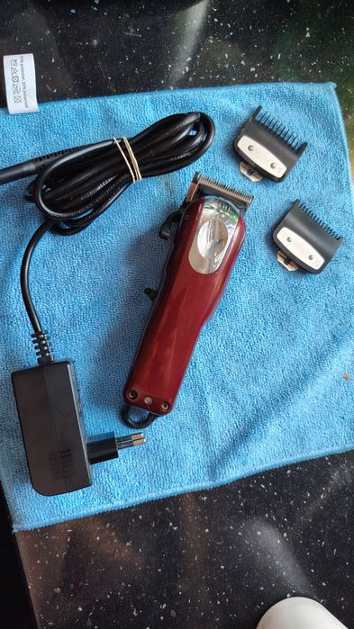 Wahl Professional 5 Star Cordless Magic Clip Hair Clipper 8591L1 - RED