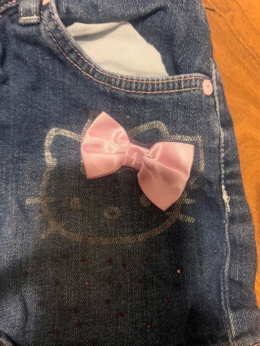Fusta de blug Hello Kitty 6-7 ani