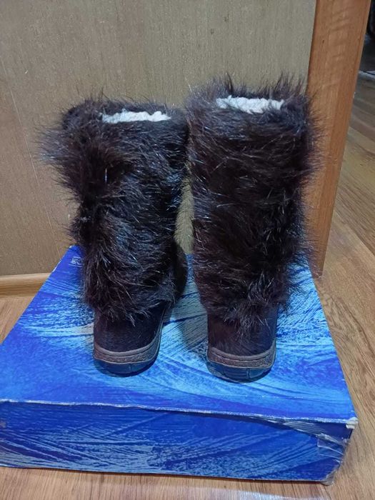 Продам женские сапоги