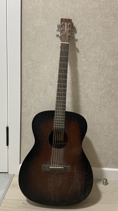 Продам гитару TANGLEWOOD