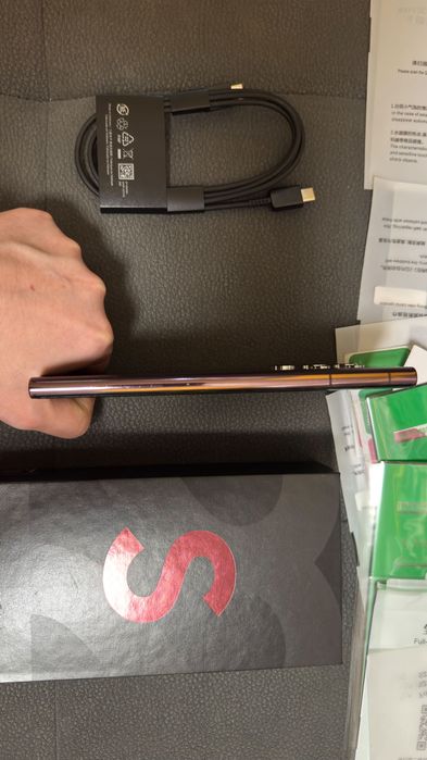 Samsung galaxy S22 Ultra 256GB 12GB RAM и Samsung galaxy watch 3