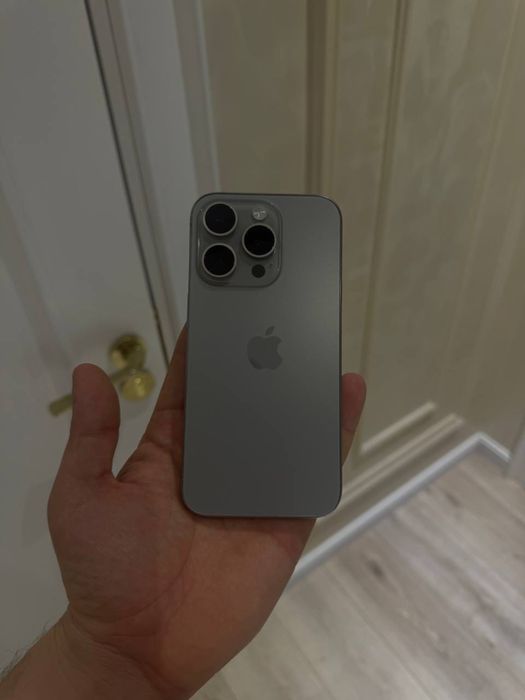 iPhone 15 pro 256GB