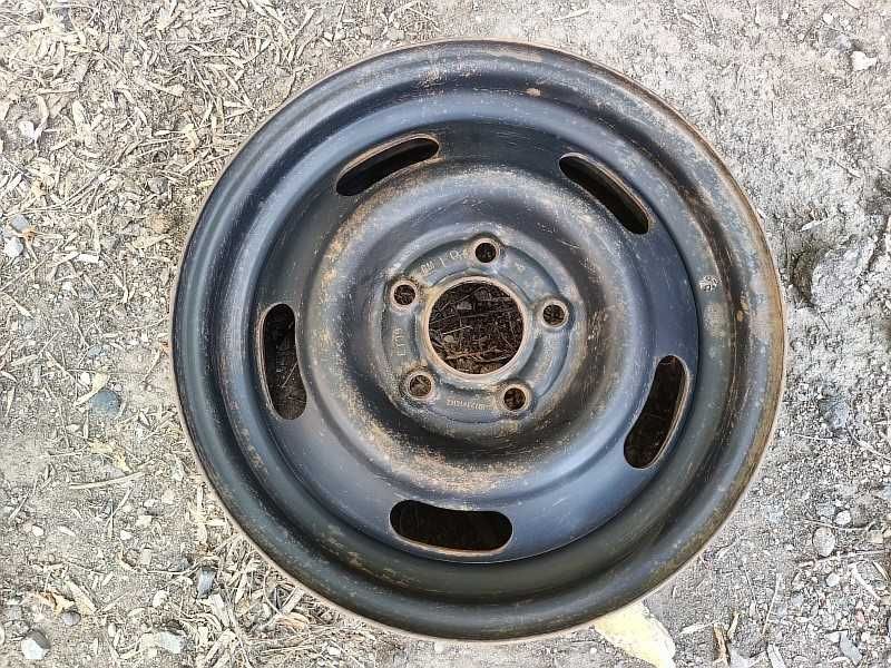 Продам оригинальный металлический диск на автомашину Opel.