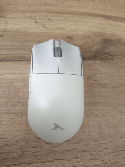 Продаю мышь darmo shark m3